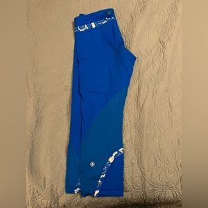 lululemon. Run inspire crop. Size 8. Blue. EUC.